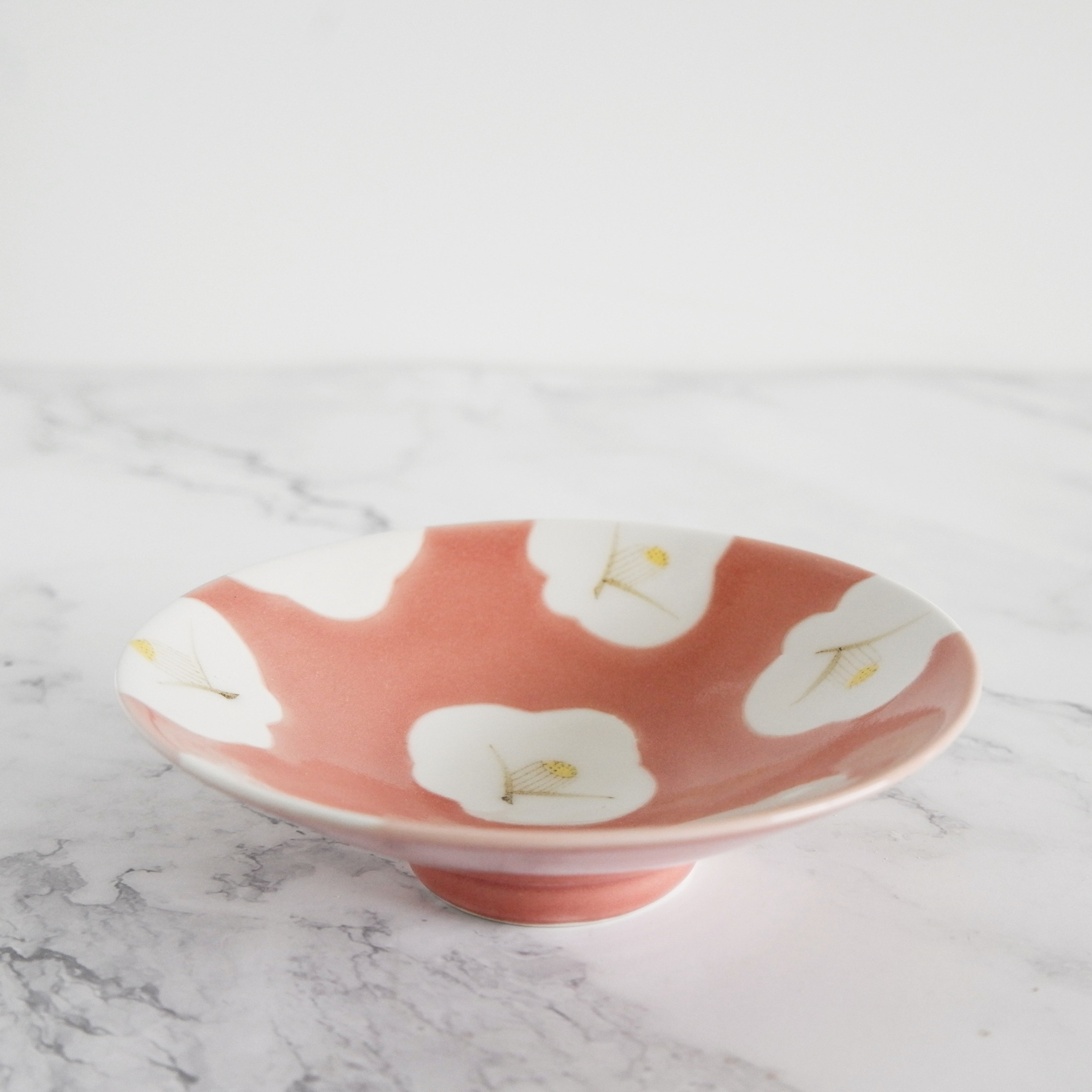 ARITA Ware Small Camellia Flat Bowl