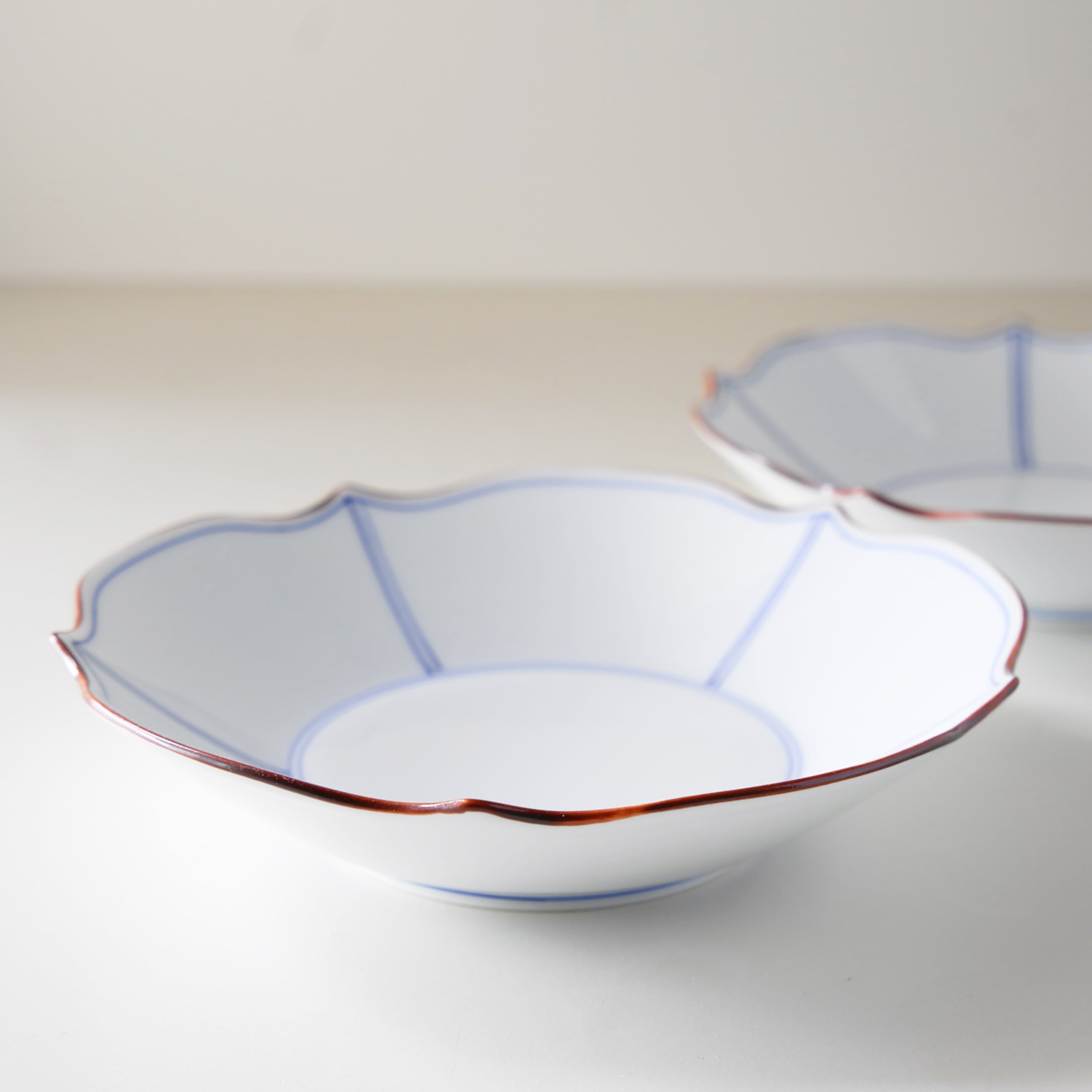 HASAMI Ware Flower-Shaped Deep Plate (Blue)