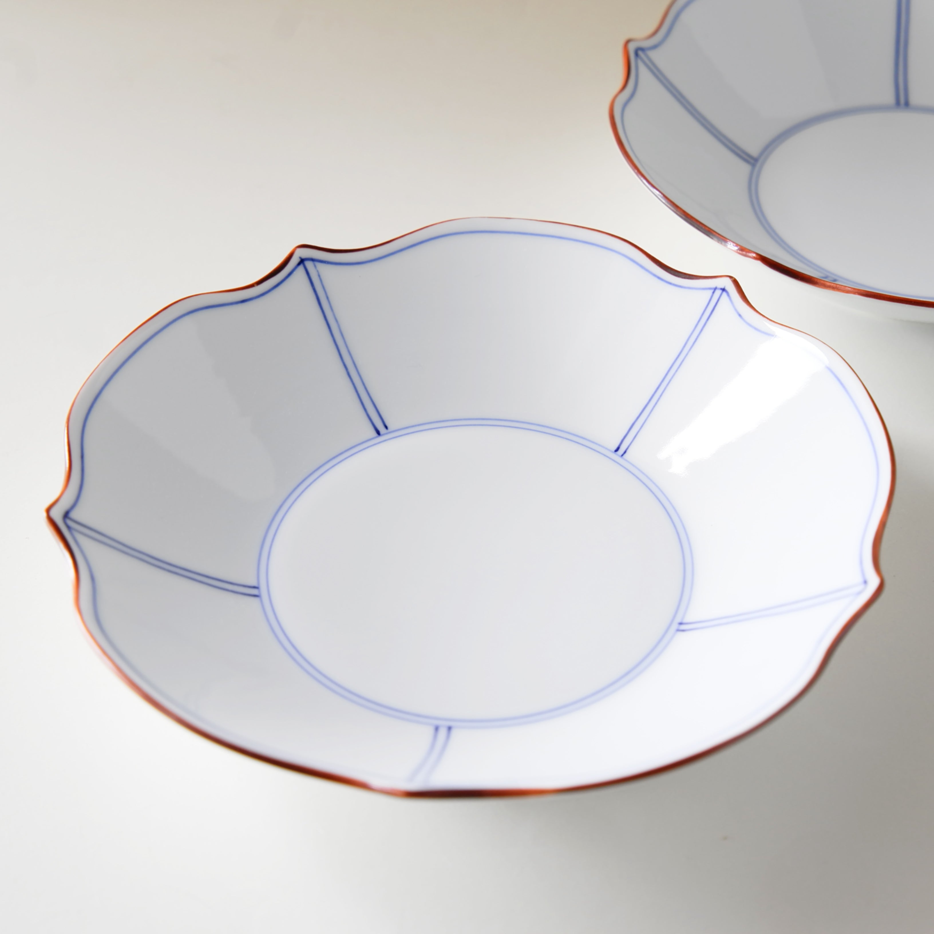 HASAMI Ware Flower-Shaped Deep Plate (Blue)