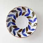 Load image into Gallery viewer, HASAMI Ware Hand-Painted Leaf Plate
