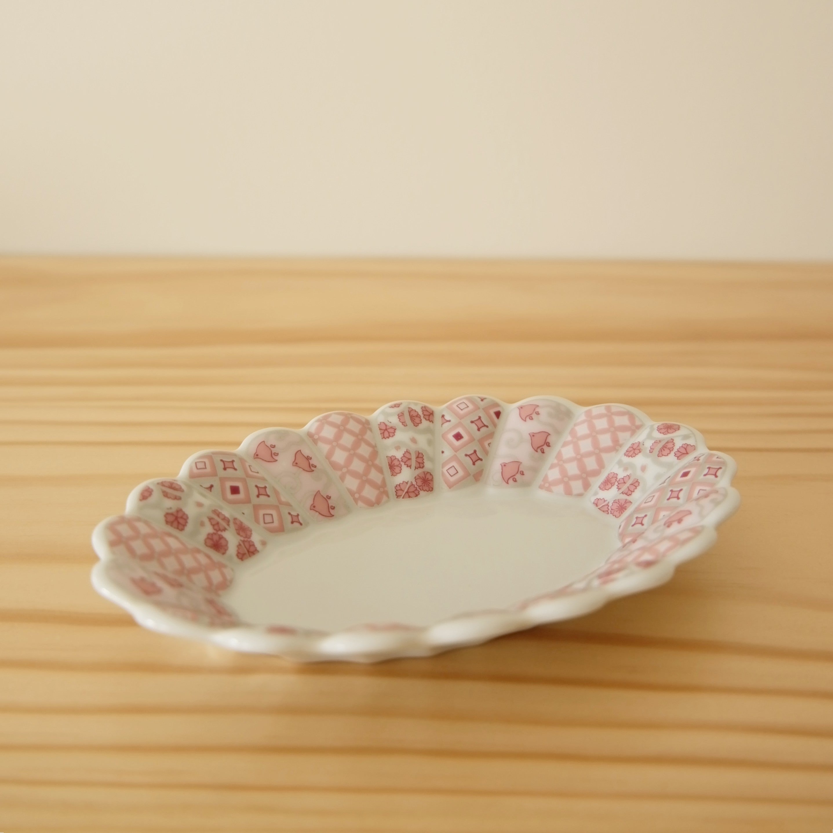 Hasami Ware Flower Oval Parfait Plate