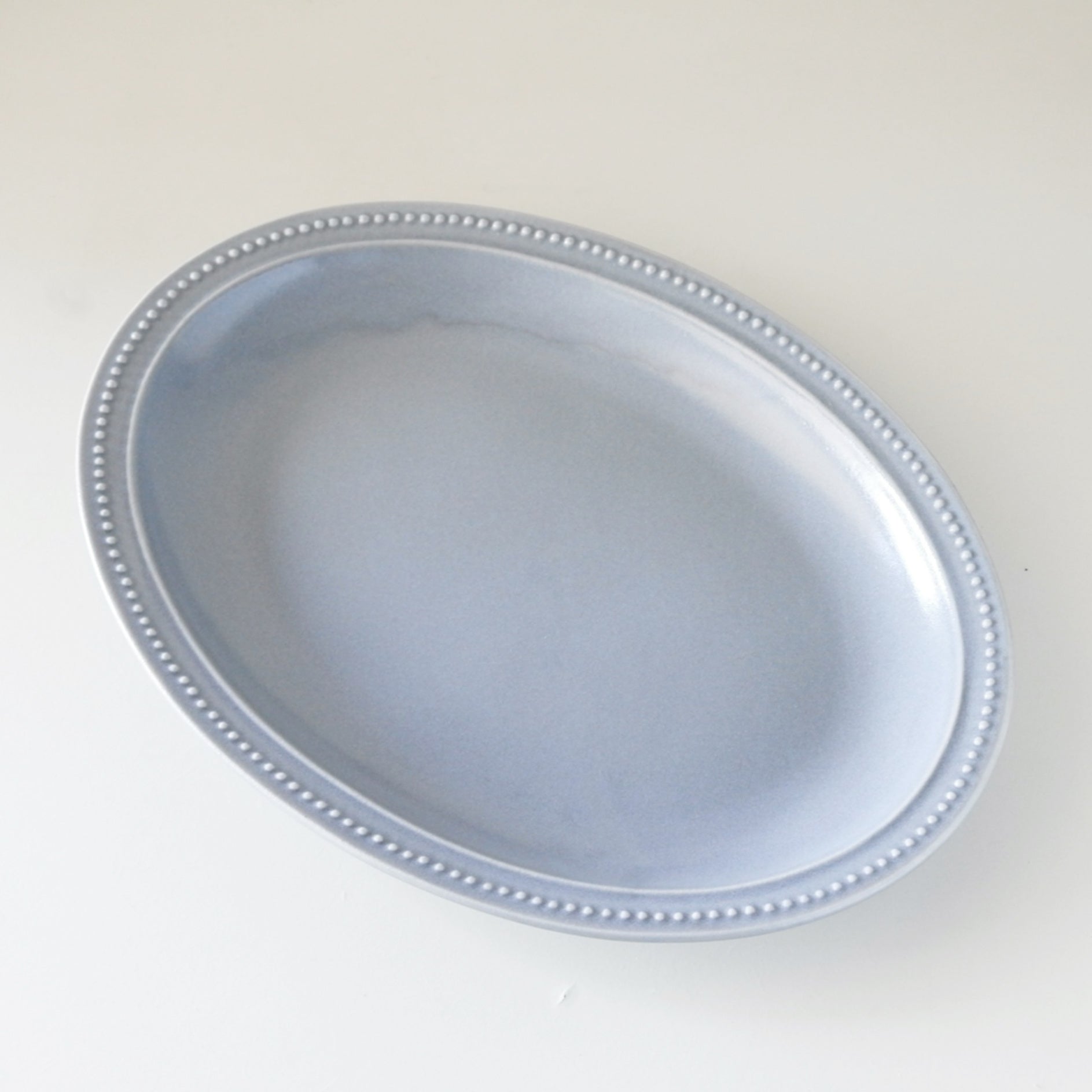 MINO Ware Grey Dotted Rim Oval Plate