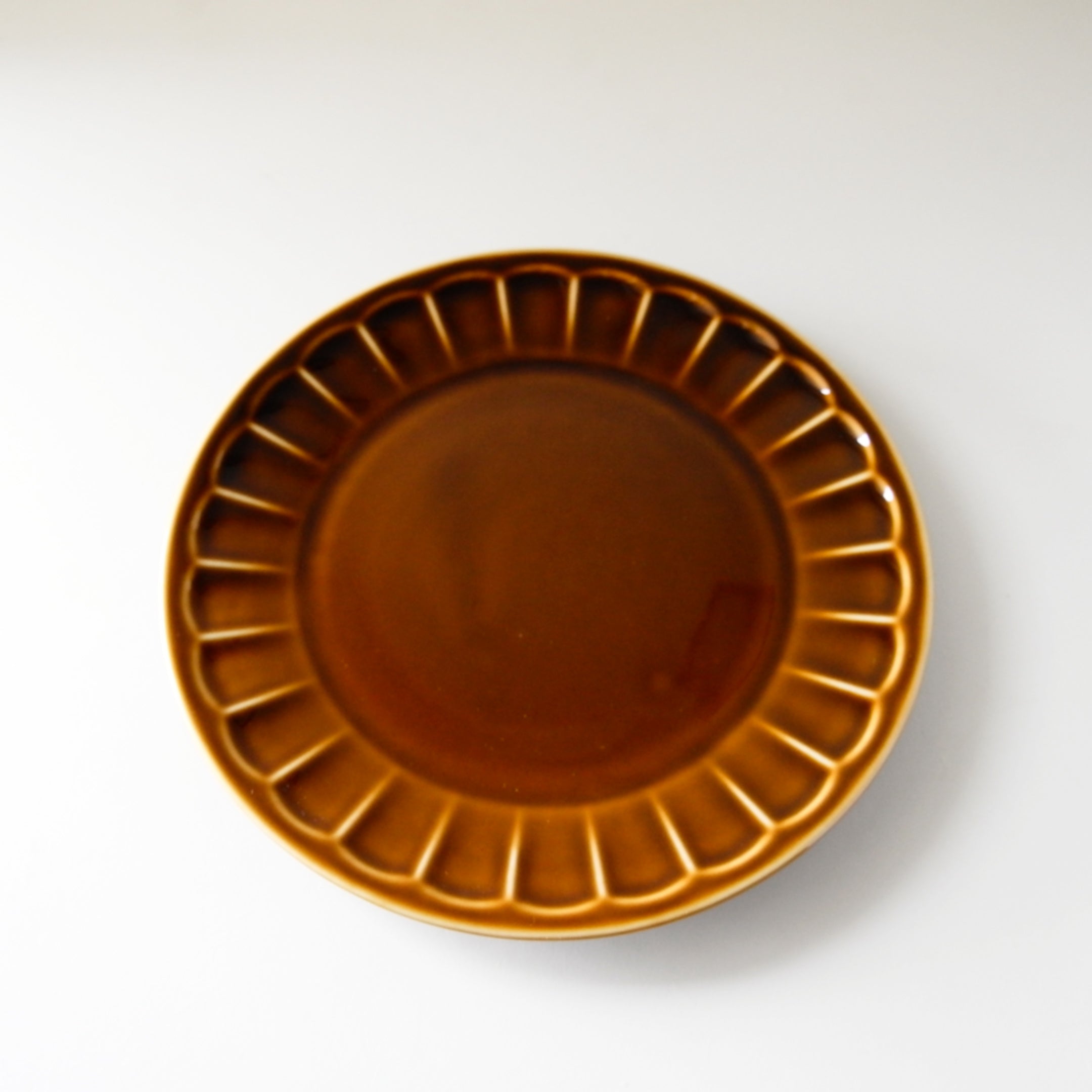 MINO Ware Flower Rim Plate