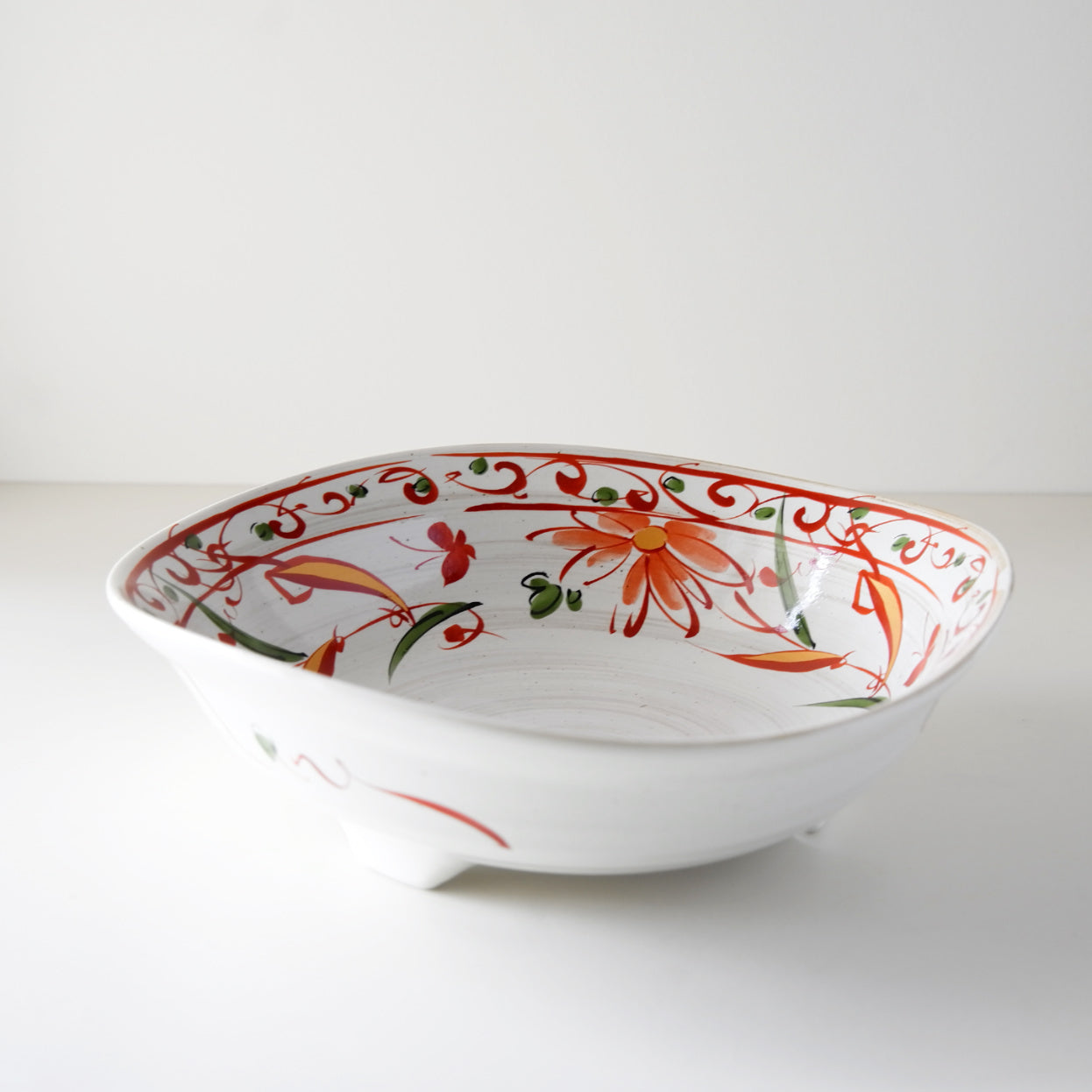 MINO Ware Flower & Butterfly Large Bowl