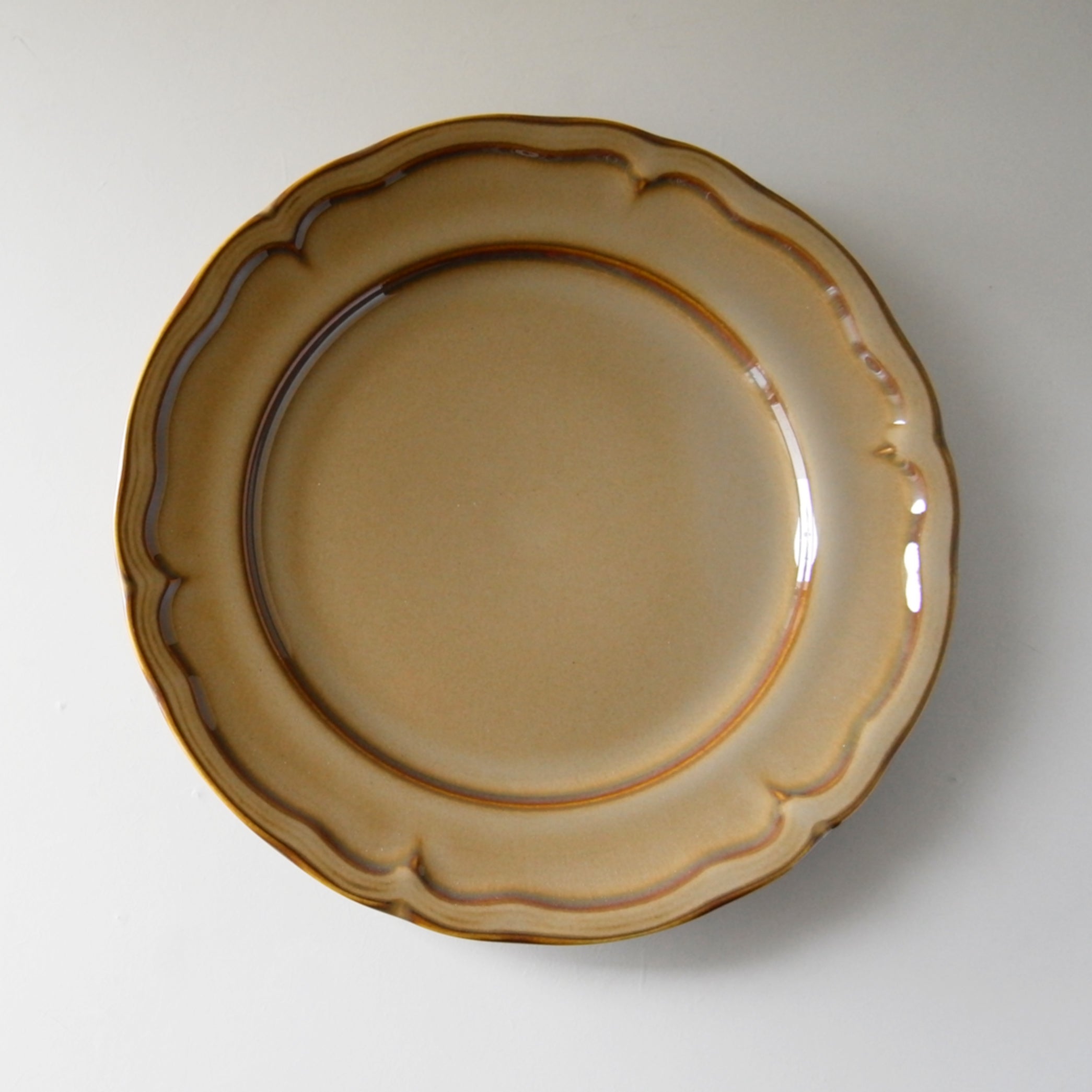 MINO Ware Lace Rim Plate