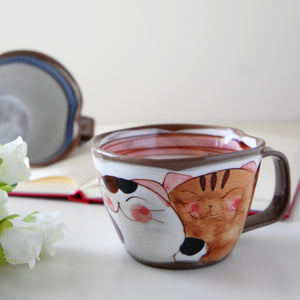 Nakayoshi Neko Hasami Cat Mug