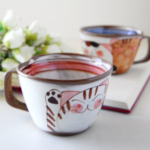 Nakayoshi Neko Hasami Cat Mug