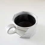 Load image into Gallery viewer, SHIGARAKI Ware White Faceted Mug
