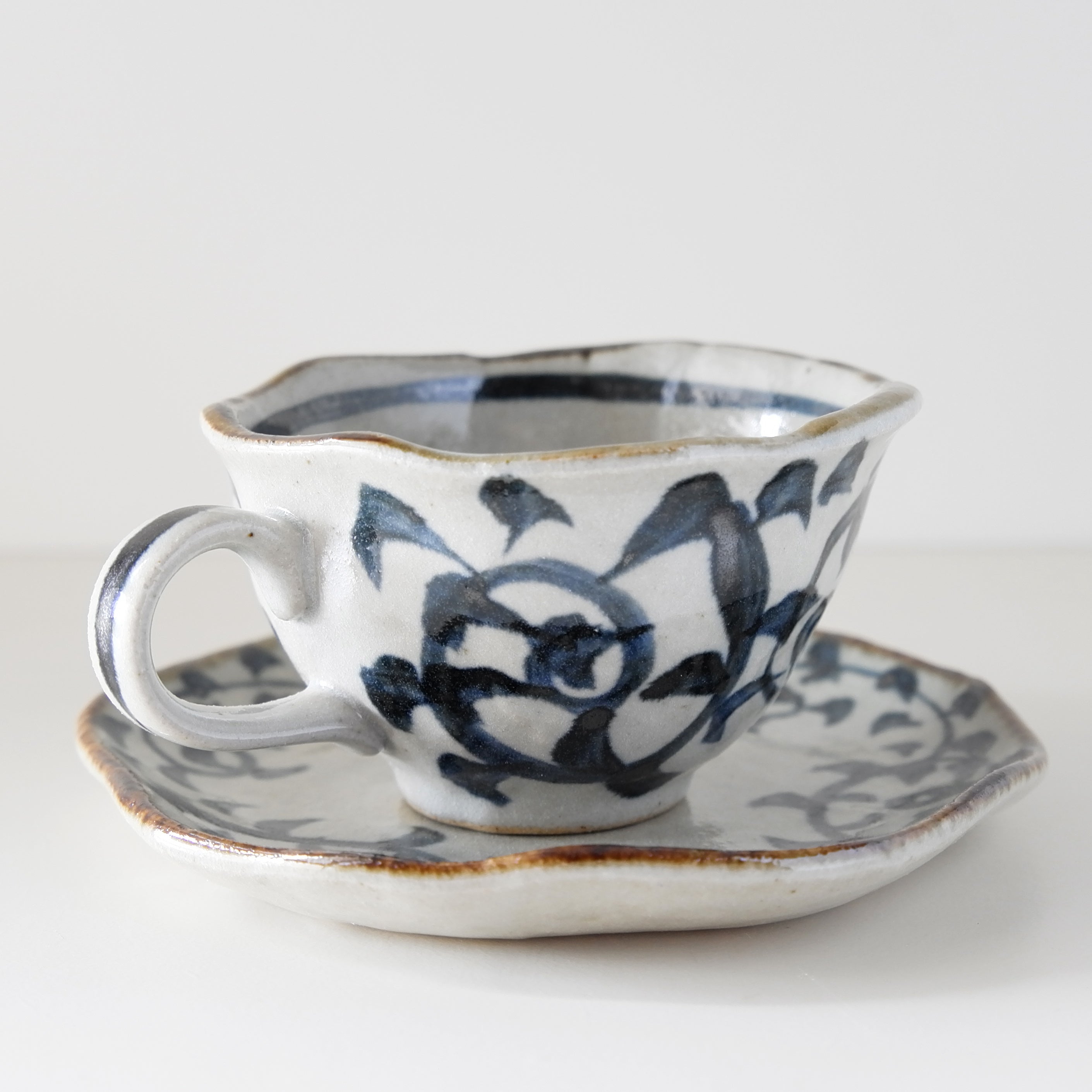 SOMETSUKE Arabesque Coffee Cup & Saucer