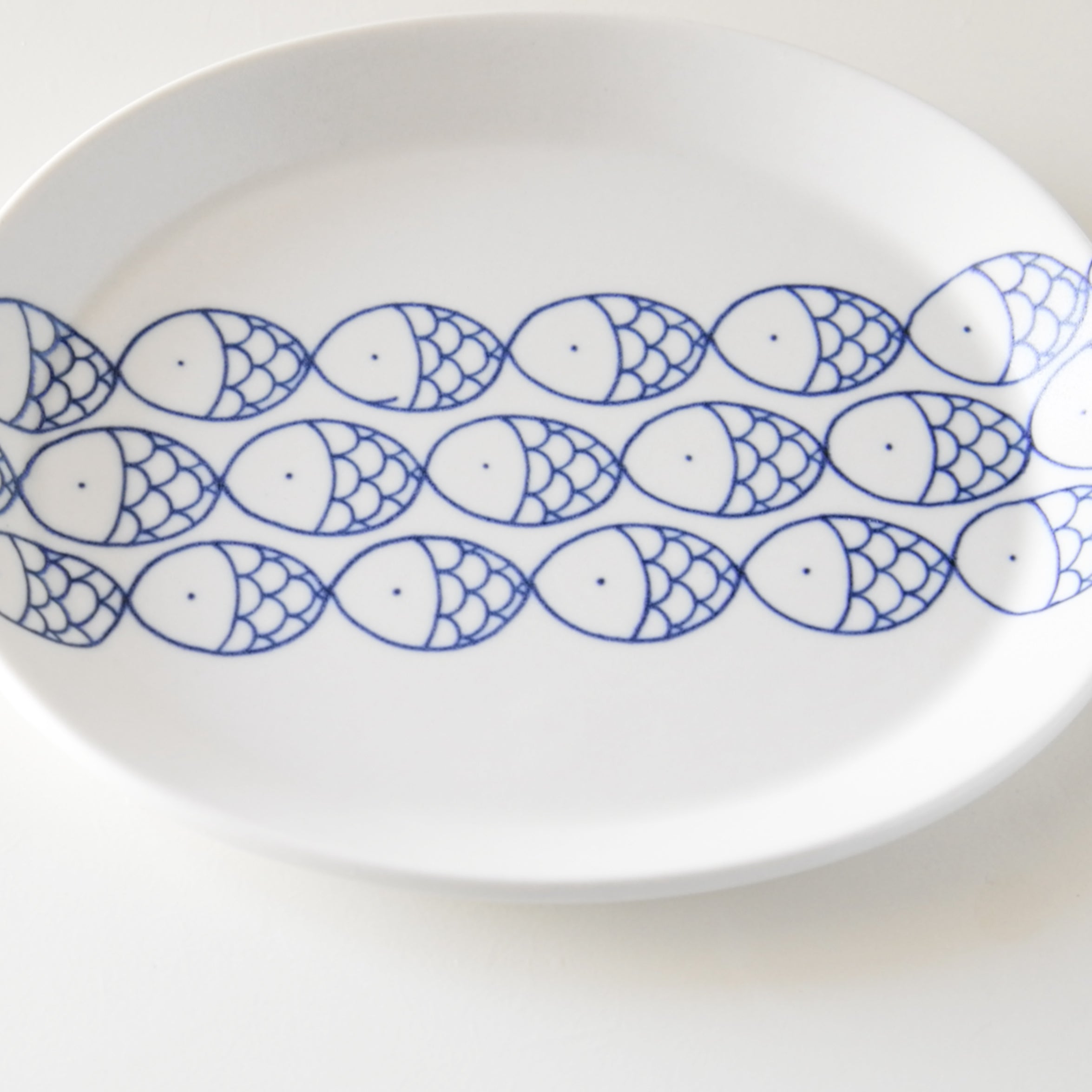 TOBE Ware Fish Oval Plate