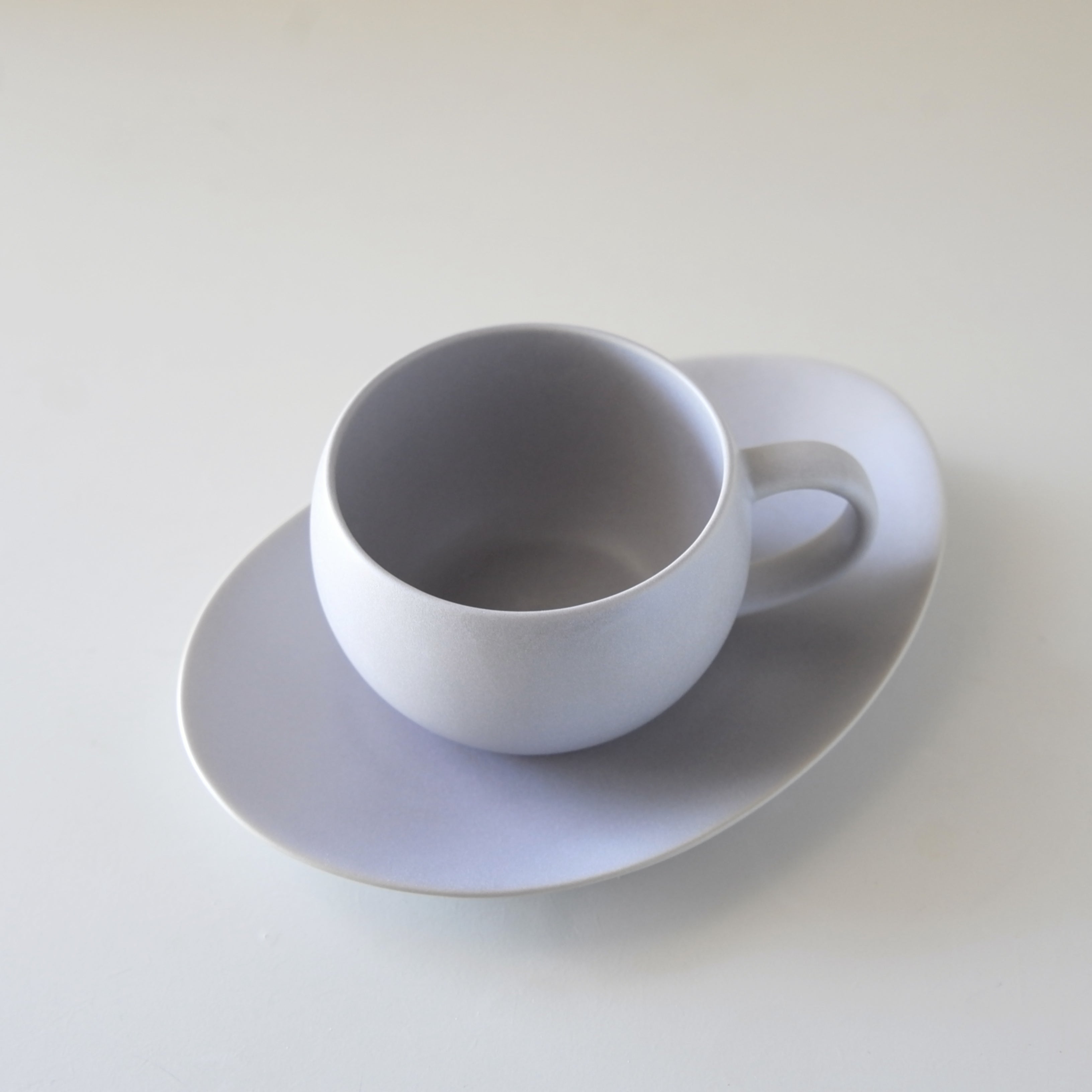 Yui Tea Cup & Saucer (light grey)