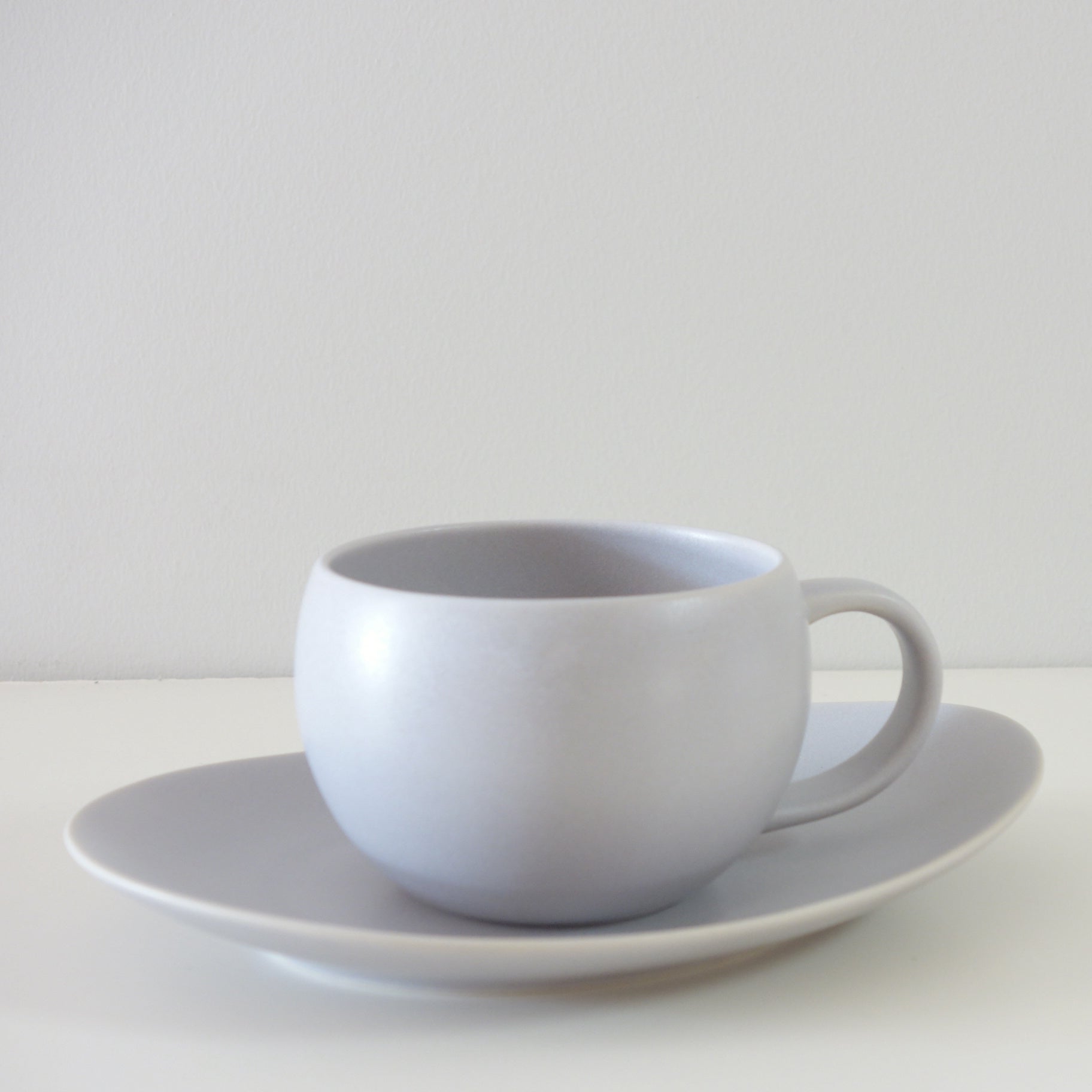 Yui Tea Cup & Saucer (light grey)